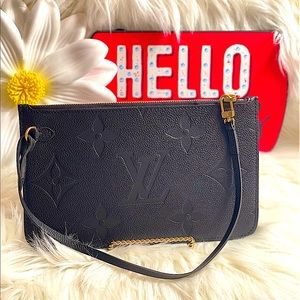 Louis  Vuitton Pouch ❤️❤️ NWT SOLD